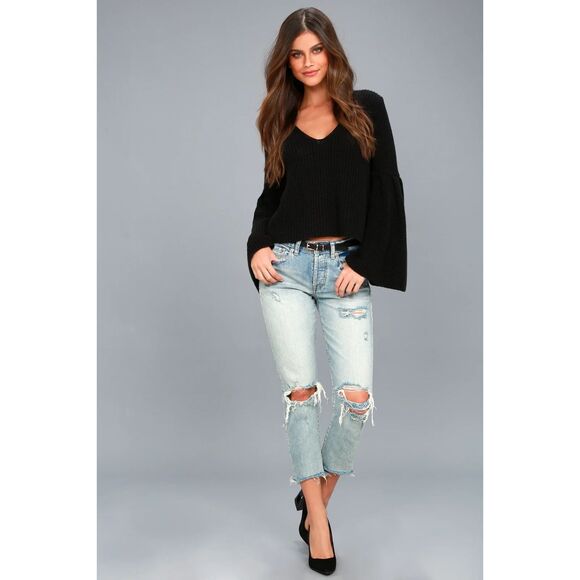 FREE PEOPLE Black Damsel Bell Sleeve Cropped Boxy Oversized Boho Knit Sweater XS - Picture 2 of 9